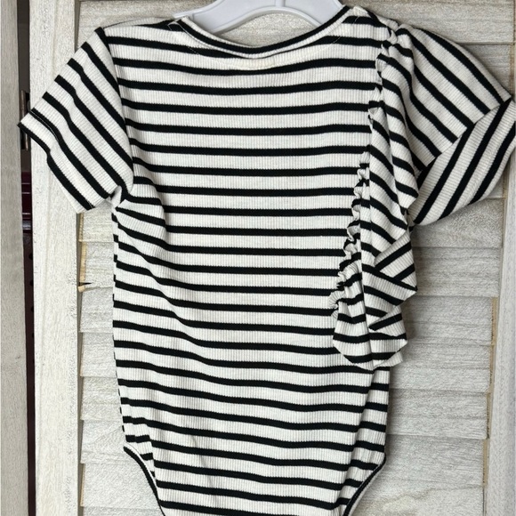 Zara Black and White Bodysuit. Great Condition. Size 6 European Kids Fashion - Picture 5 of 5
